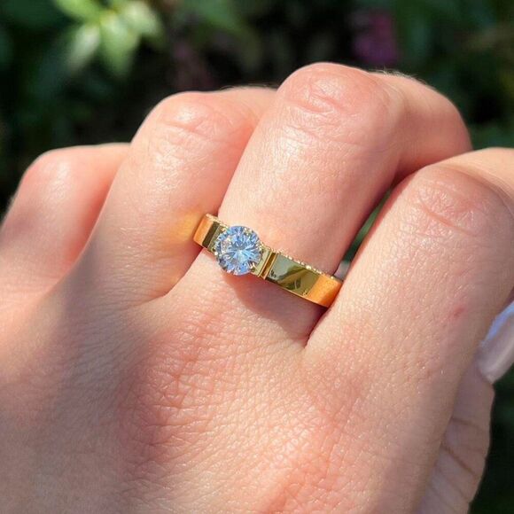 New! “Amelie” Gold Ring - Picture 5 of 7